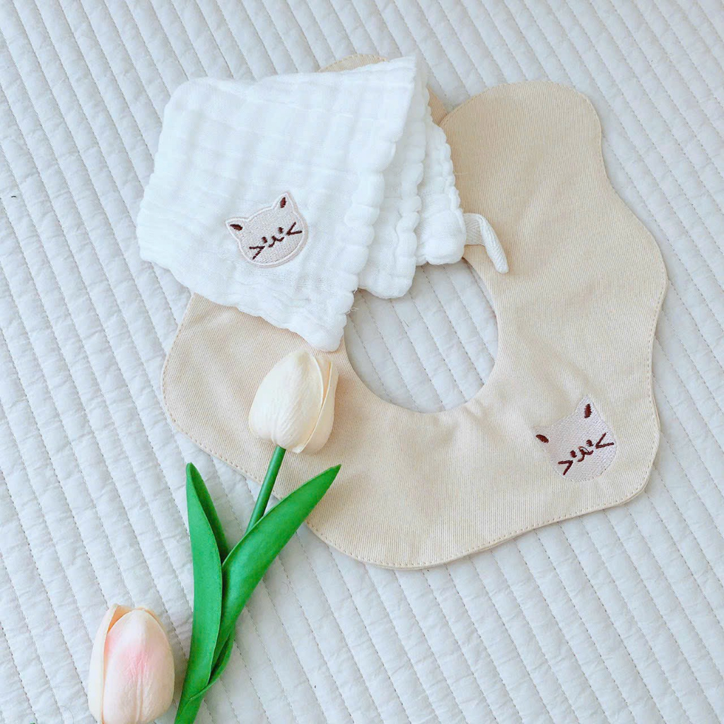 YẾM CỔ TRÒN / VUÔNG 2 lớp cotton organic Monona  thêu hình, chất liệu cao cấp cho bé từ sơ sinh