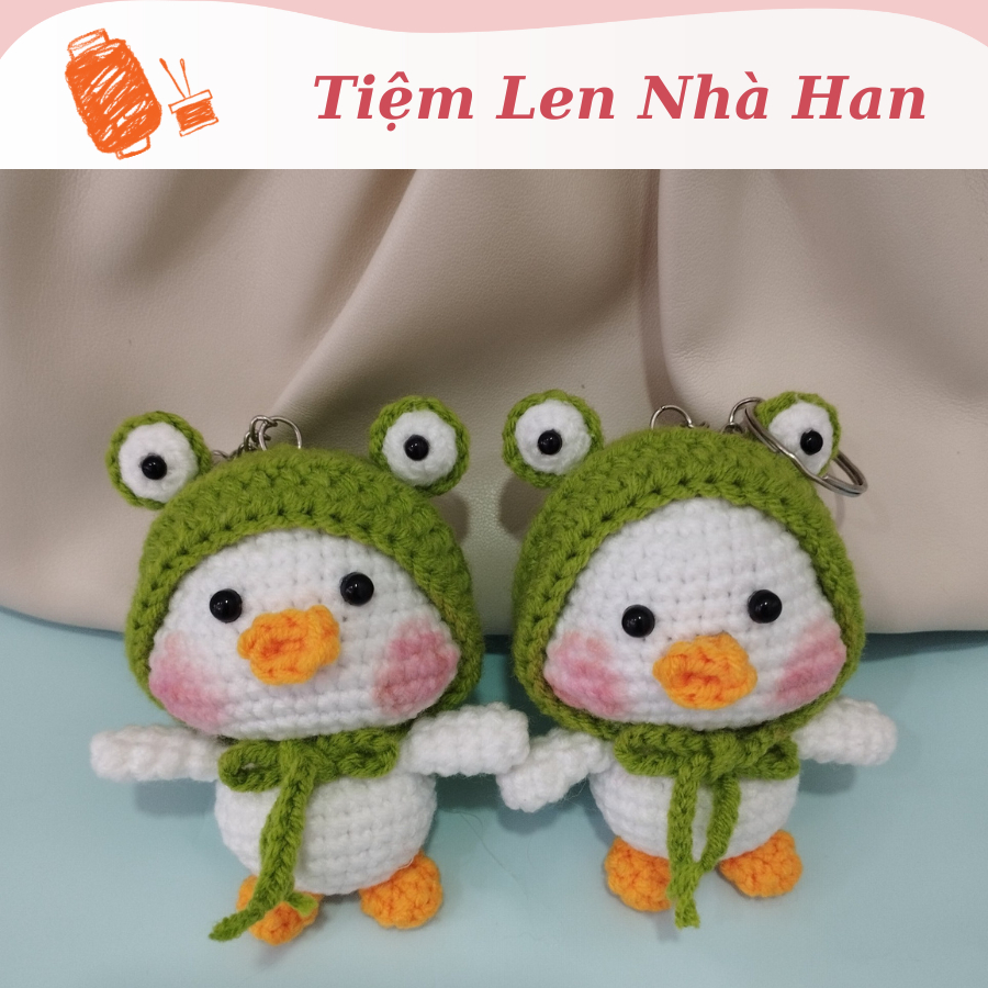 Móc khóa vịt đội mũ ếch bằng len dễ thương