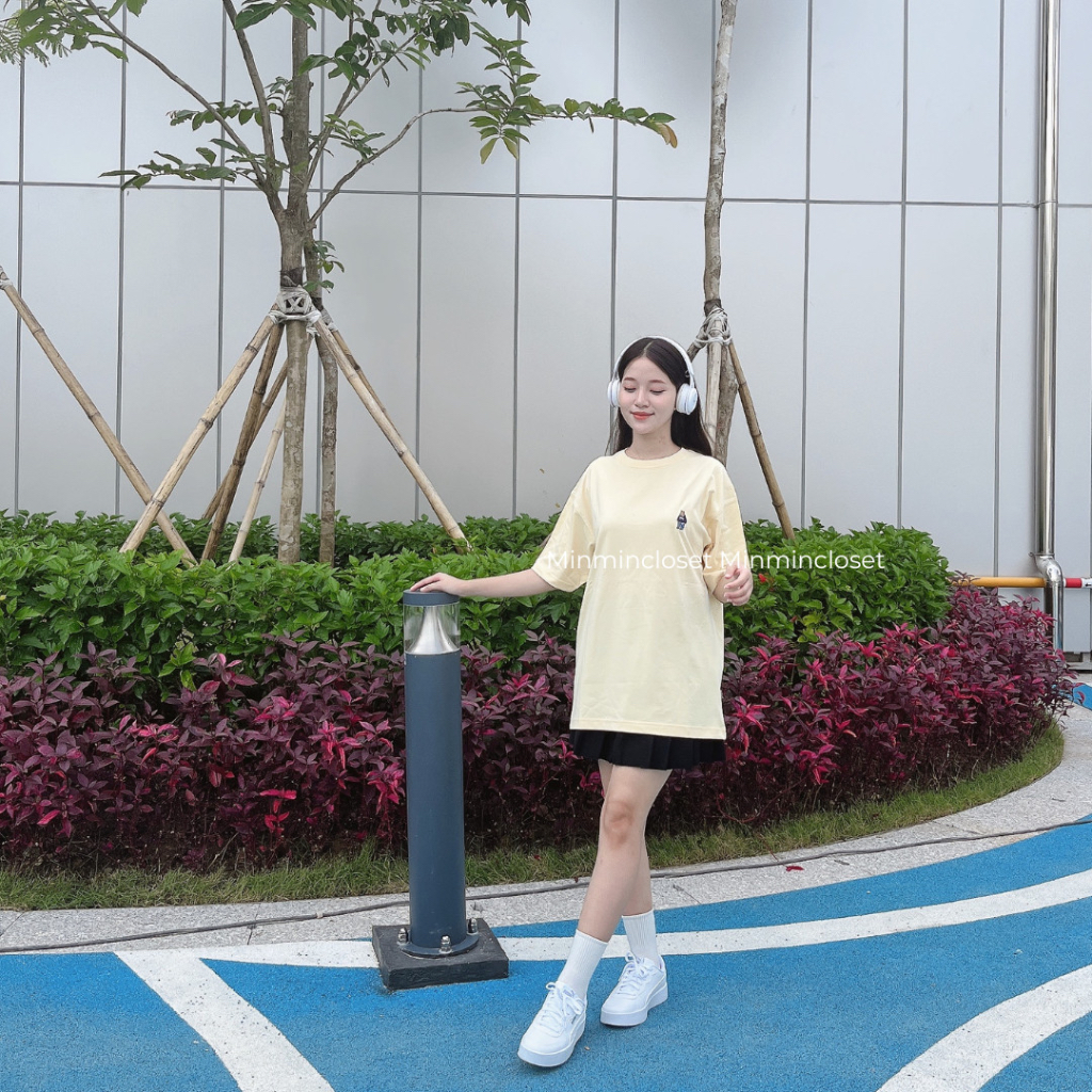 Áo thun cổ tròn Whoau thêu gấu Steve chất cotton thấm hút mồ hôi chính hãng sale