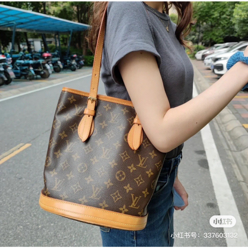 TÚI LV PETIT BAG TẶNG VÍ NHỎ SZ23