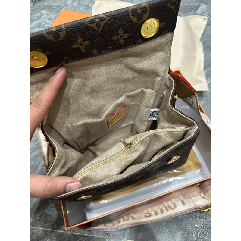 Túi quai xách #lv clunny mini dây đeo bảng to xinh xĩu 20cm có hộp