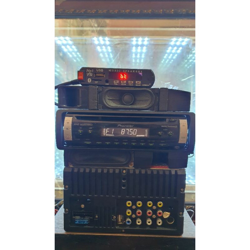 Máy phát nhạc Bluetooth liền Amply Pioneer DEH- 1850 . Tính năng Bluetooh.aux. USB.cad sd.