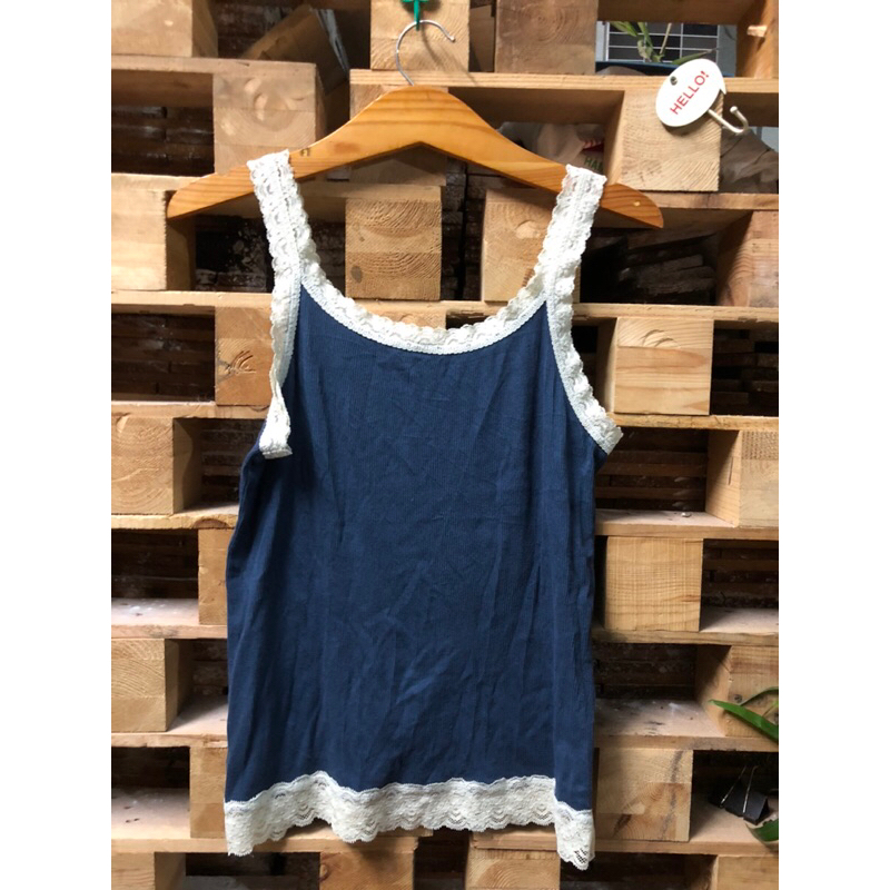 Áo thun hiệu U.ni szL- 2hand