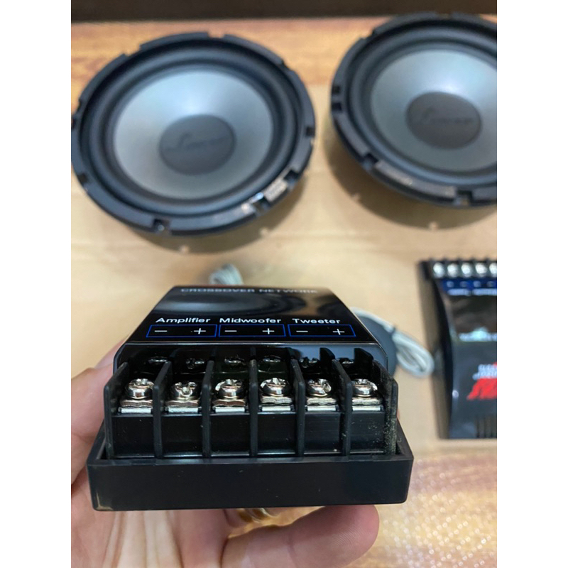 Bộ Loa Cánh Ô Tô 16cm Lanza sản xuất malaysia ,công suất 240w , từ nam châm to đánh hay