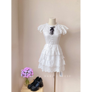 Váy bèo tầng tiểu thư kèm nơ (ảnh shop chụp)