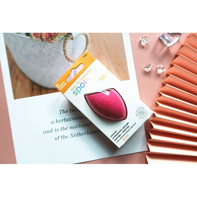 Mút trang điểm tán kem nền GUVIET màu Hồng và màu tím