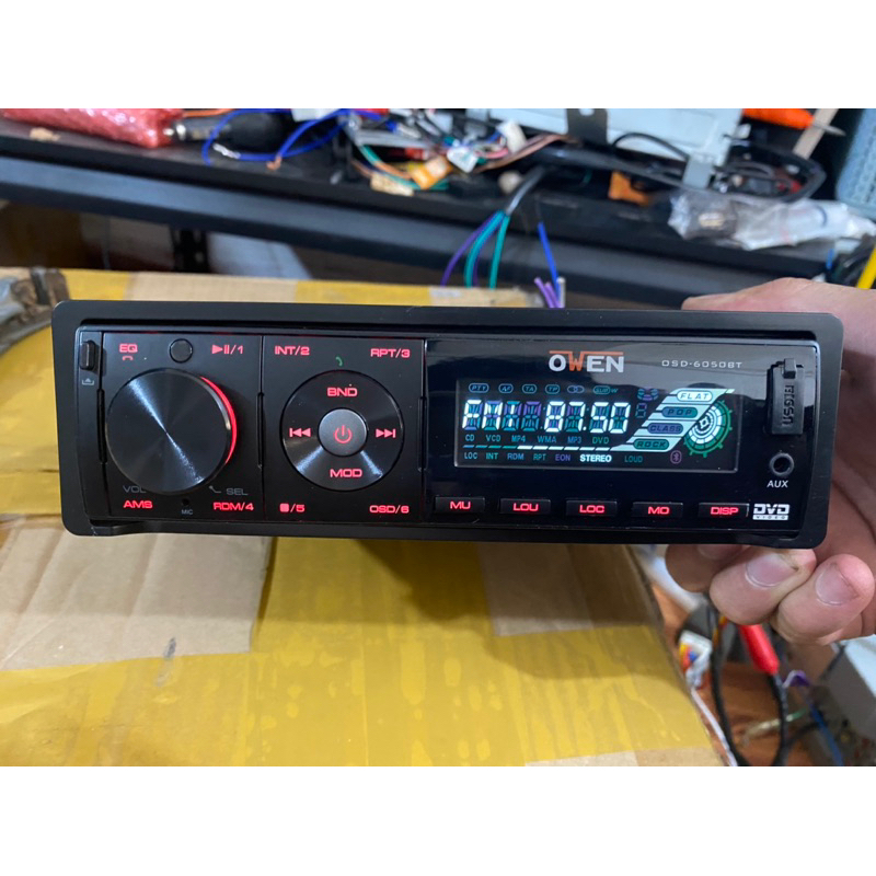 Đầu dvd nghe nhạc ô tô kích thước 1din , đầu có bluetooth , đủ remote và khiển