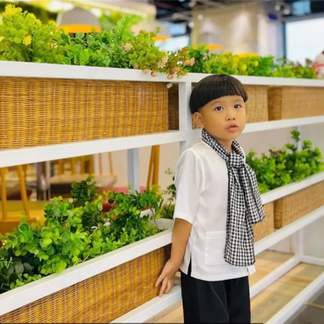 Bộ áo bà ba nhà nông lụa phi bóng siêu mềm mại cho bé trai và bé gái (size 8-16kg), hình chụp thật