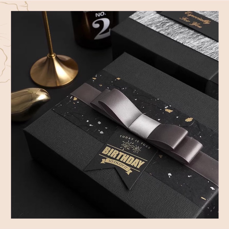 Thẻ treo trang trí hộp quà