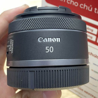 ỐNG KÍNH CANON RF 50 F1.8 STM RF 99%  ĐẸP .Chụp Chân dung xóa phông rất đẹp 