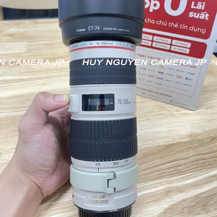 Canon 70 200 f4 L IS USM ĐẸP 98% . PHIÊN BẢN CÓ CHỐNG RUNG ( IS ) .CHỤP CHÂN DUNG XÓA PHÔNG RẤT TỐT .
