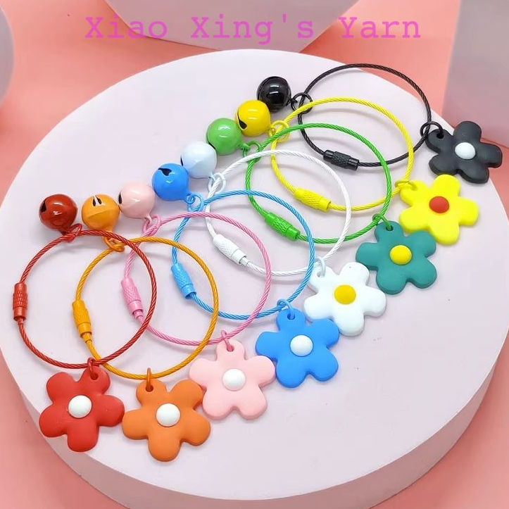 Móc khoá hoa chuông phối dây thép gài chắc chắn móc thú, chìa khoá nhiều màu sắc xinh xắn | Xiaoxingyarn