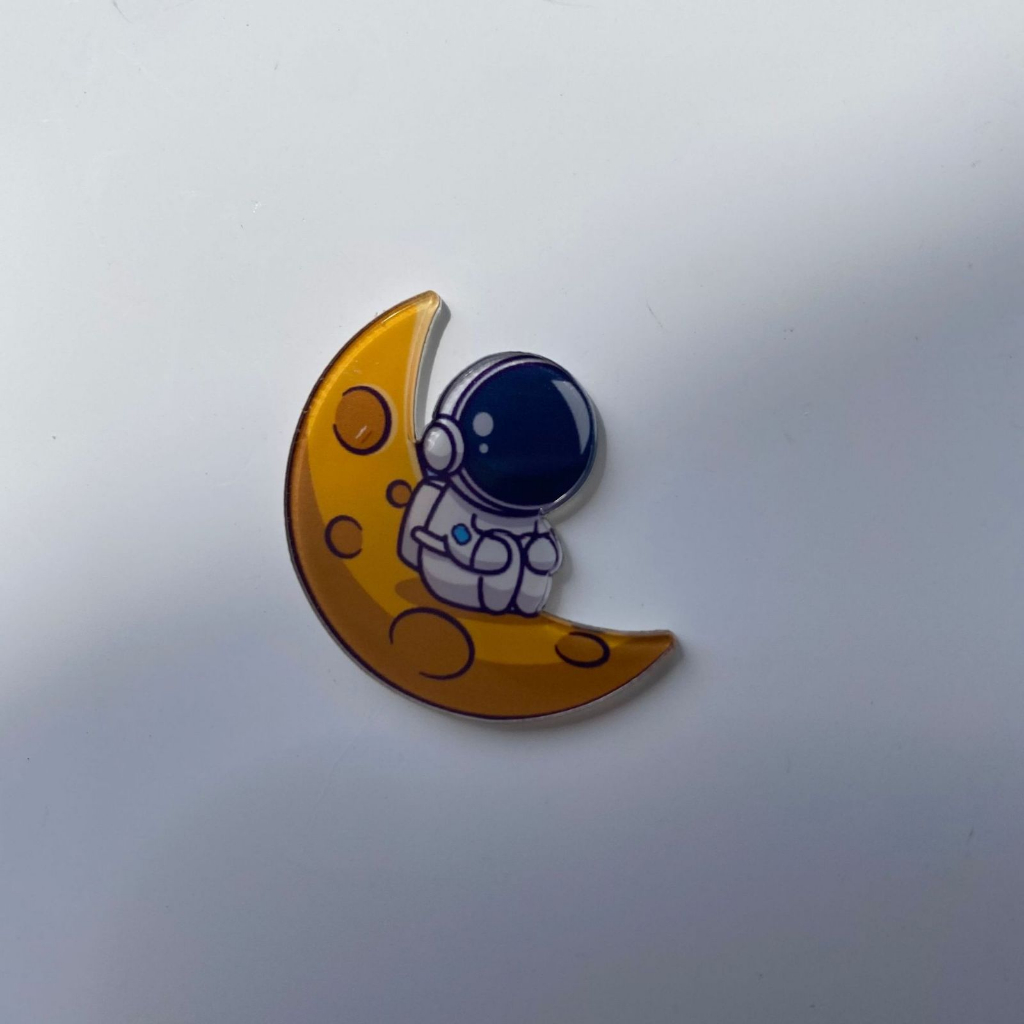 Ghim cài sticker, pin, cài trang trí áo, balo hình phi hành gia