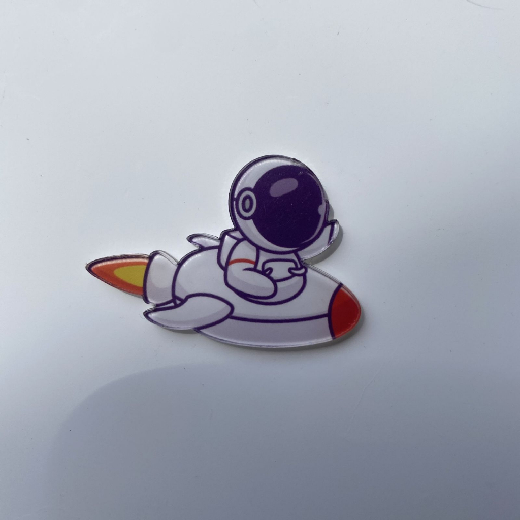 Ghim cài sticker, pin, cài trang trí áo, balo hình phi hành gia