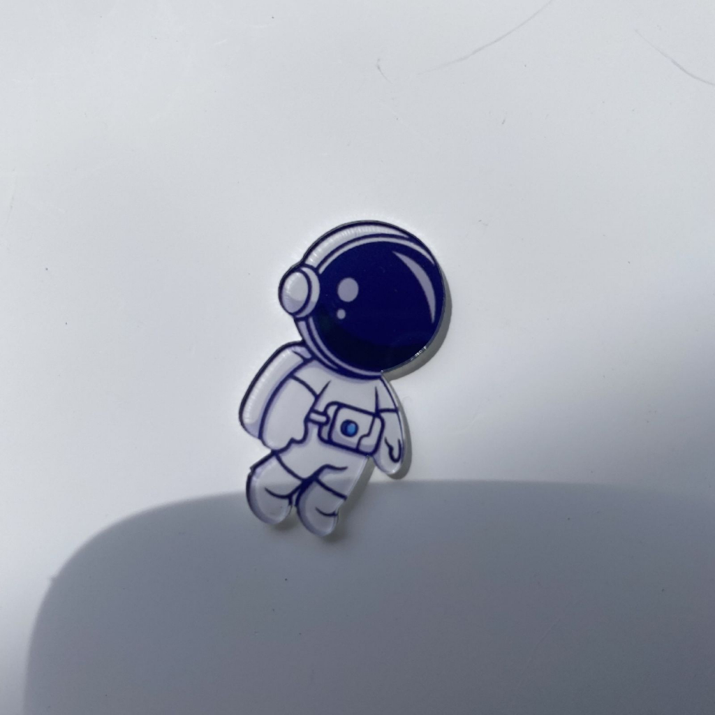 Ghim cài sticker, pin, cài trang trí áo, balo hình phi hành gia