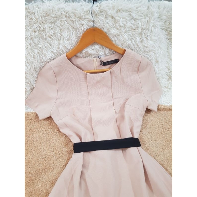 Đầm/Váy body công sở màu hồng, cotton 2 lớp, dày dặn, SIZE M, 2hand/used, 9002