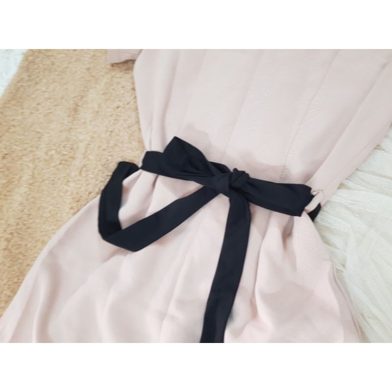 Đầm/Váy body công sở màu hồng, cotton 2 lớp, dày dặn, SIZE M, 2hand/used, 9002