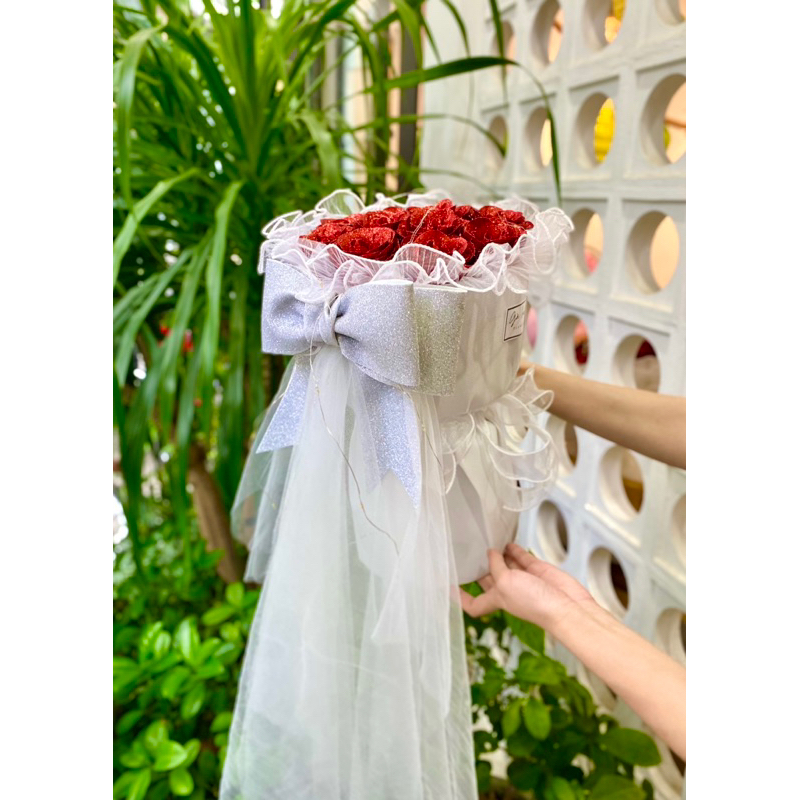 Bó hoa nhũ phối nơ bản to lấp lánh kèm voan rủ công chúa tặng bạn gái, người yêu, em gái/ Gà Handmade