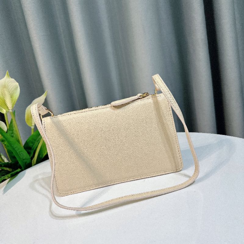 🩷Túi B.u.r.b.e.r.r.y Kẹp Nách 🩷