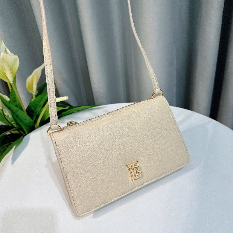 🩷Túi B.u.r.b.e.r.r.y Kẹp Nách 🩷