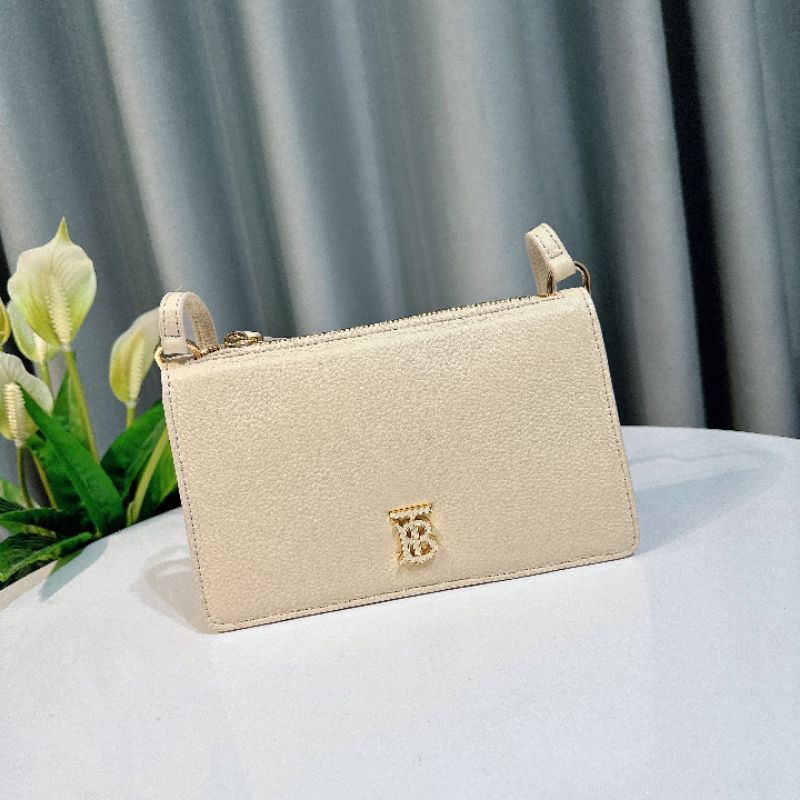 🩷Túi B.u.r.b.e.r.r.y Kẹp Nách 🩷