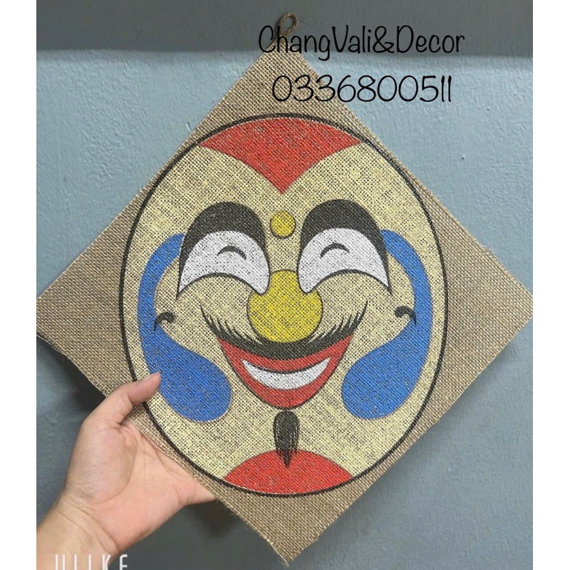 Mặt nạ vẽ nhân vật dân gian trên vải bao bố trang trí trung thu