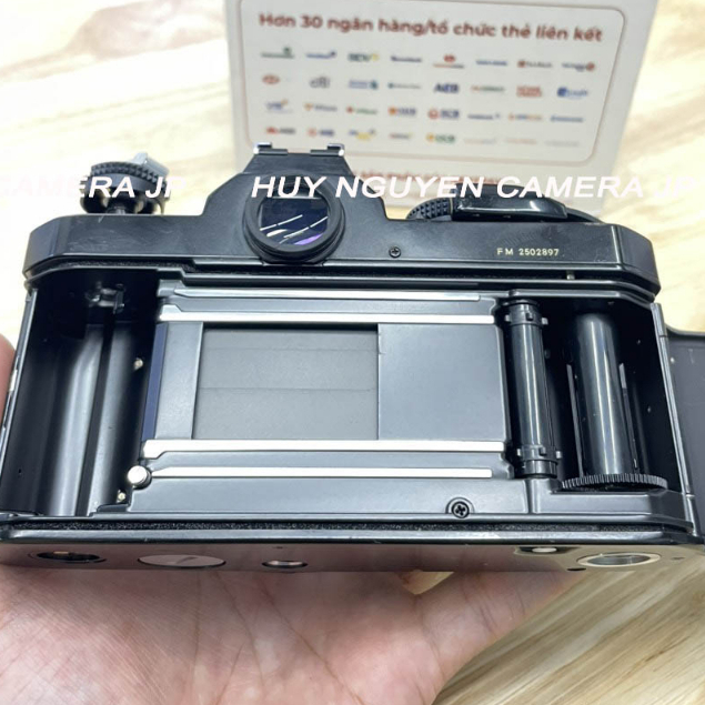 MÁY ẢNH Nikon FM CHỤP Film ,CHỈ THÂN MÁY. HOẠT ĐỘNG TỐT.