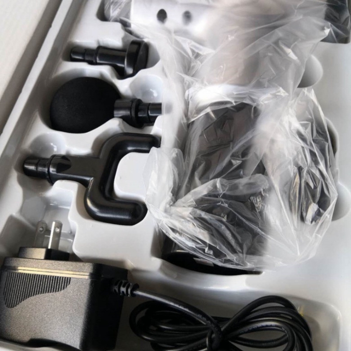 Máy massage toàn thân  4 đầu 6 chế độ - Súng massage cầm tay