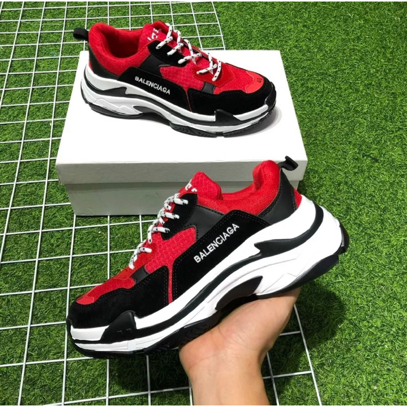 Giày BLC độn đế chốt trên lives