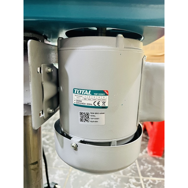 Máy khoan bàn TOTAL TDP133501