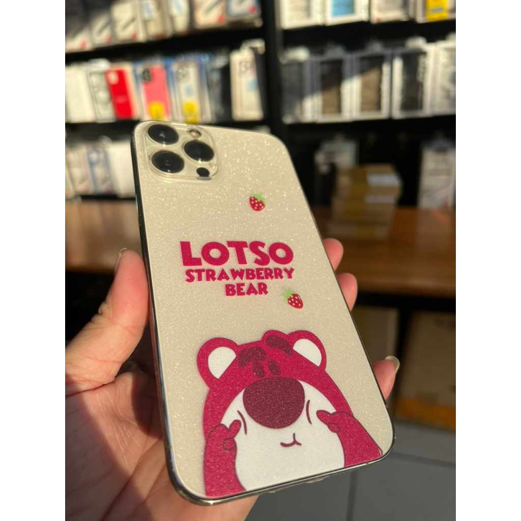 Dán skin trong in hình GẤU DÂU cực xinh