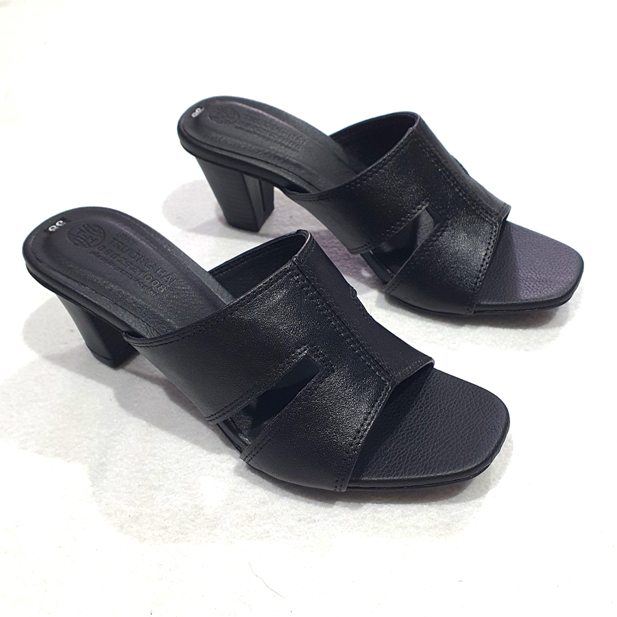 Dép nữ cao gót 7cm quai ngang chữ H da bò Trường Hải màu đen CG140