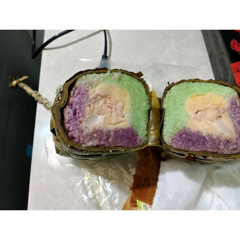 Bánh tét Bến Tre thịt mỡ đậm béo nước cốt