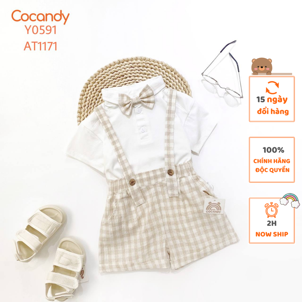 Set đồ cho bé- Áo thun trắng có cổ và Yếm quần cộc caro NÂU cho bé của COCANDY mã AT117100,Y0591