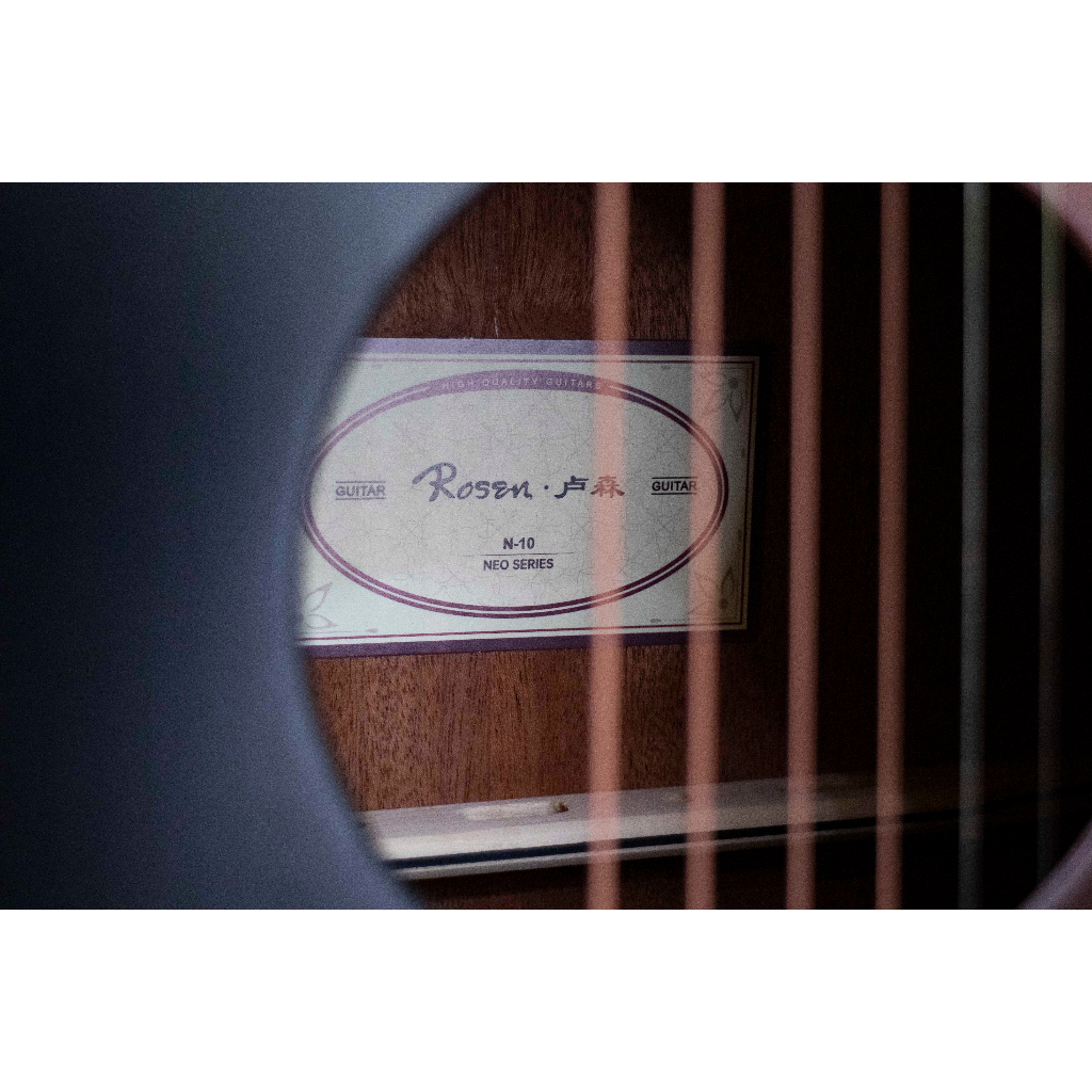 Đàn Guitar Acoustic Rosen N10 Chính Hãng - Tặng Kèm Bao Da, Capo, Pick Và Khoá Học Đệm Hát Hiển Râu