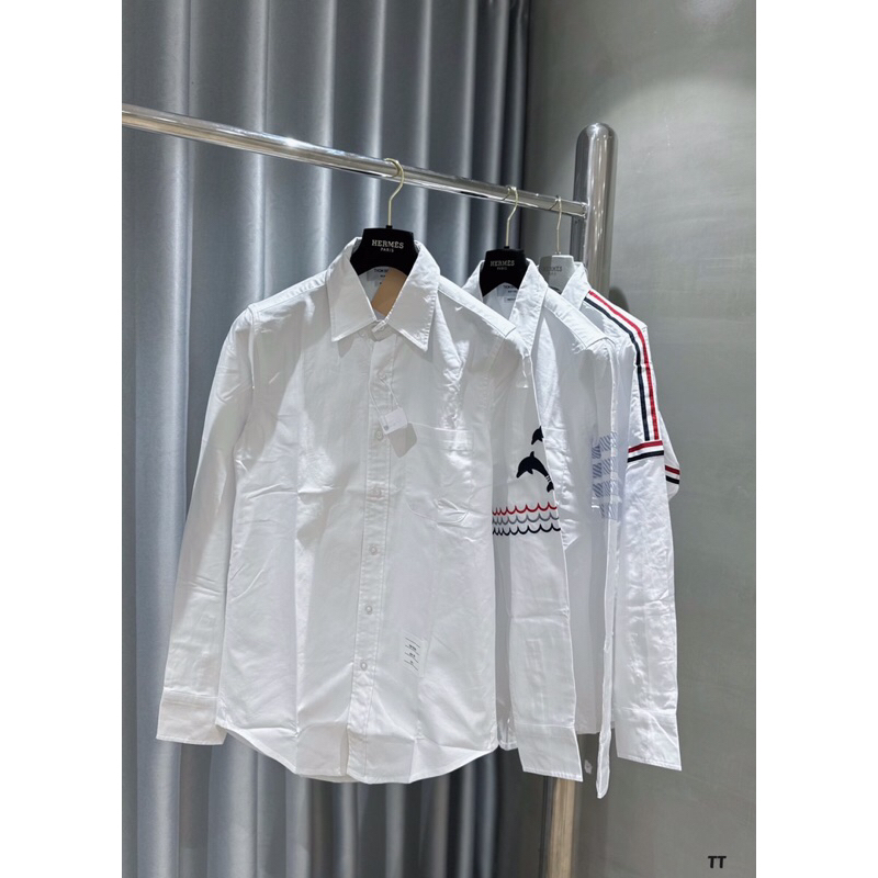 Hàng Có Sẵn!! Sơ Mi Thom Browne Viền Trong Thêu Cá Heo Ở Tay - Hàng Loại 1 Vải Oxford Full Túi Tag