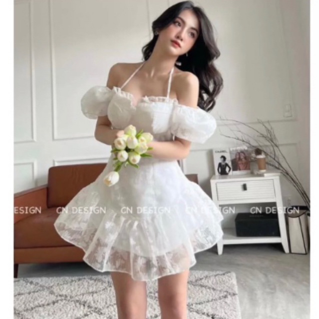 Đầm Hoa Nổi Xước Bẹt Vai Cổ Yếm