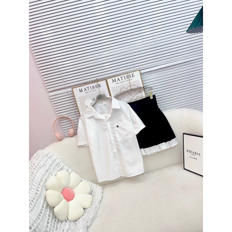 SET SƠ MI TRẮNG MIX CHÂN VÁY ĐEN XẾP LY NHẸ