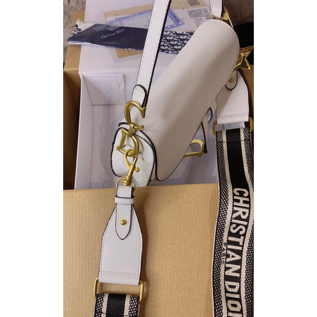 Túi xách tay đeo chéo yên ngựa d.io.r hàng vip 2 box siêu sang chảnh hàng sẵn hoả tốc