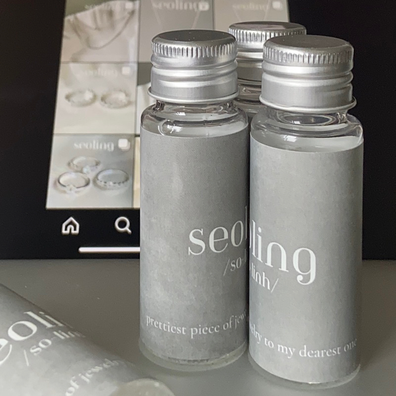 Dung dịch nước rửa bạc/vàng nhanh chóng tiện lợi sáng bóng