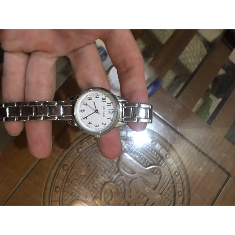 Pass thanh lý rẻ đồng hồ nữ hiêu Sunflan