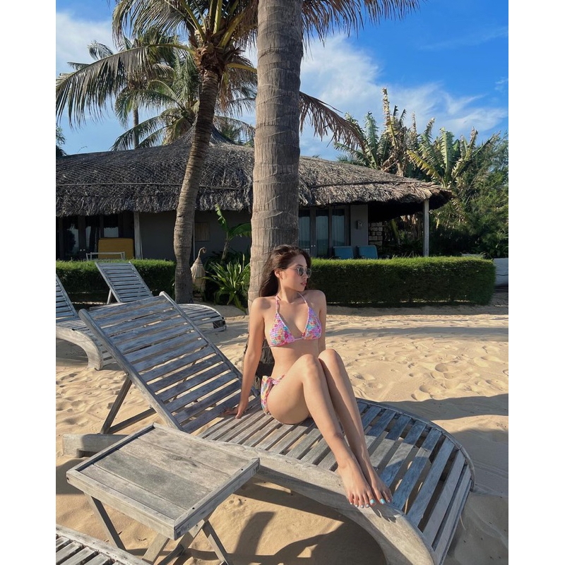 BIKINI HAI MẢNH VẢI XÔP HOA NHÍ