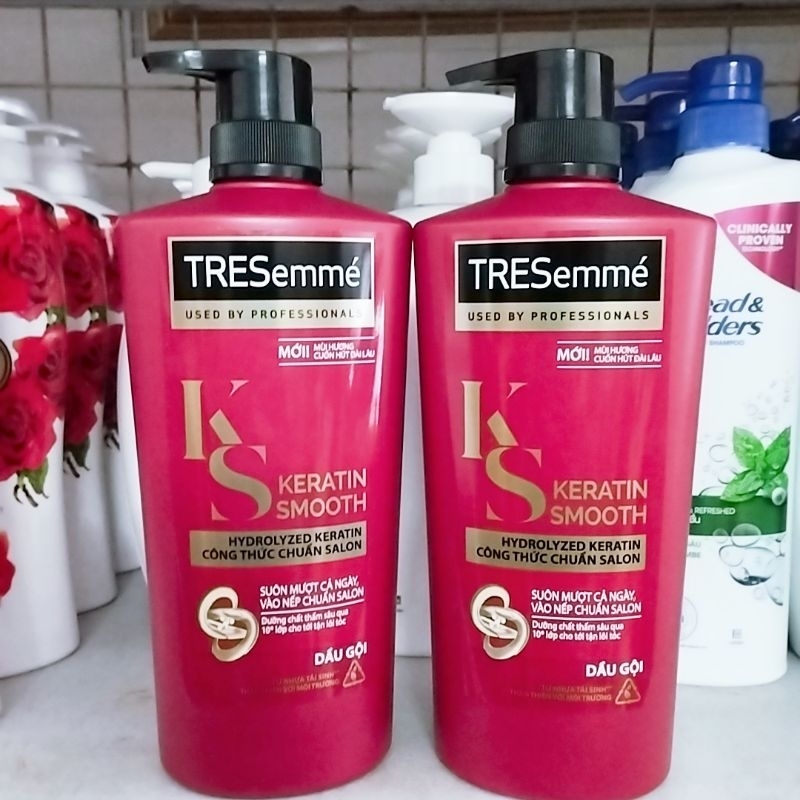 Dầu gội Tresemme Keratin Smooth 640g