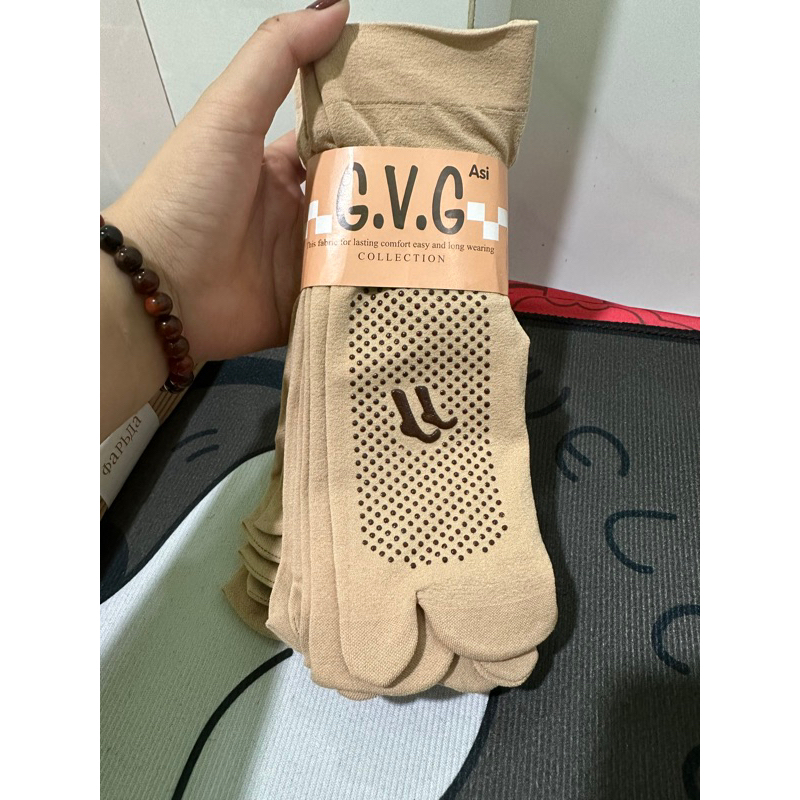 TẤT CHỐNG TRƯỢT GVG