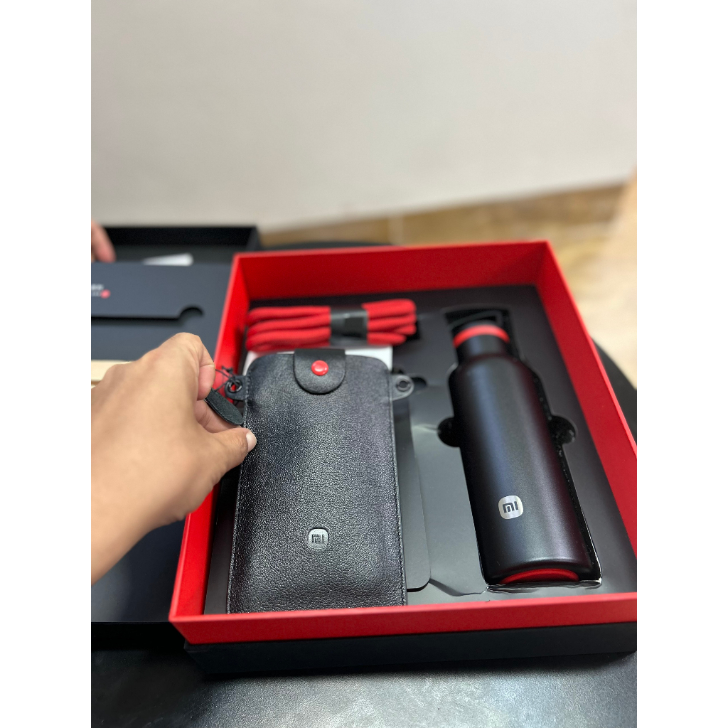 Hộp quà tặng Xiaomi 13