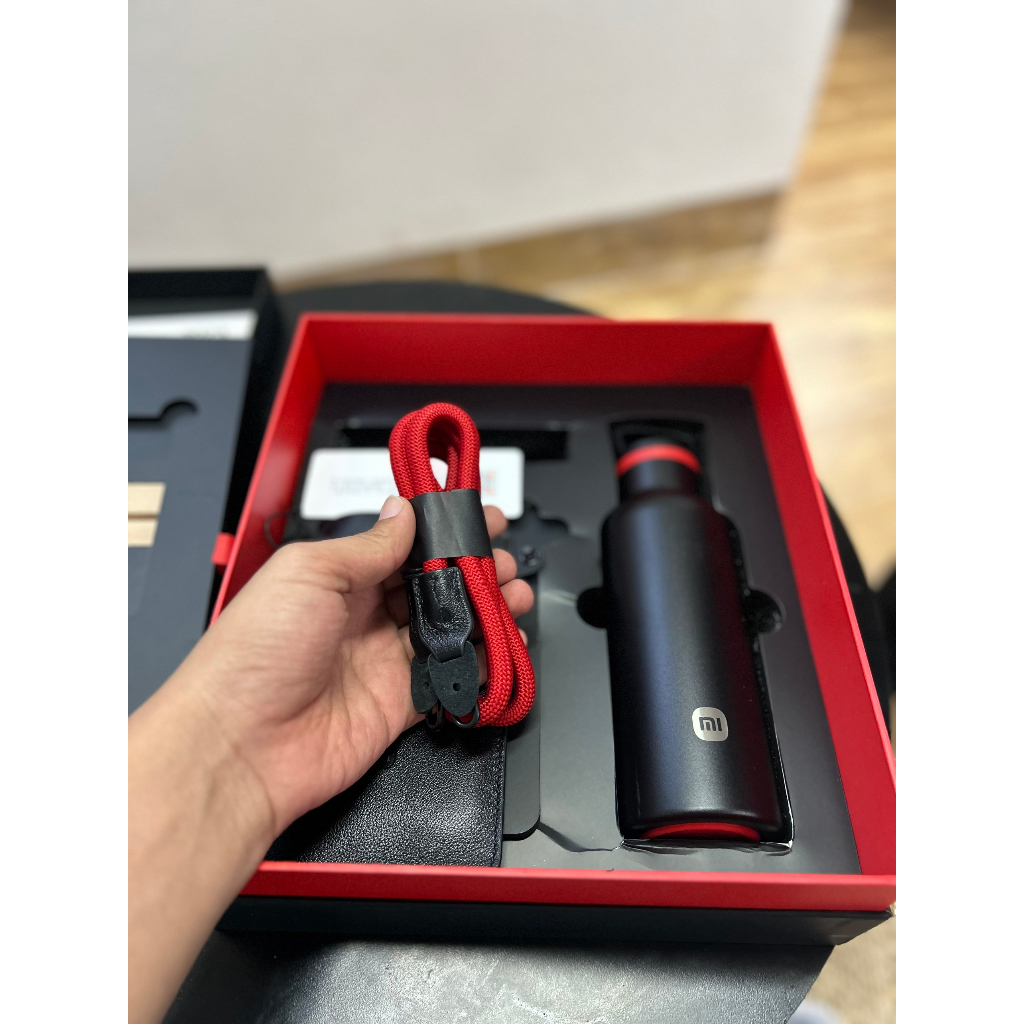 Hộp quà tặng Xiaomi 13