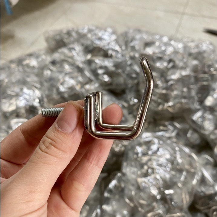 Móc treo đồ xe máy inox cực đẹp