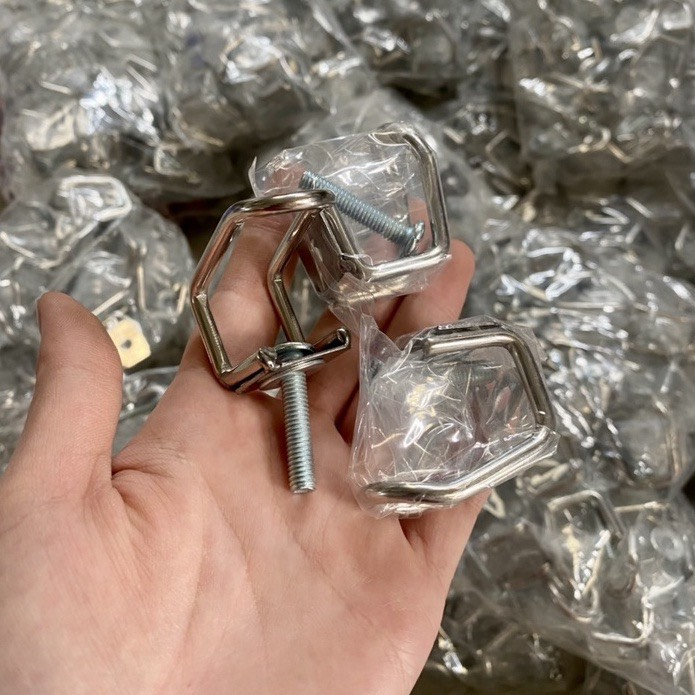 Móc treo đồ xe máy inox cực đẹp