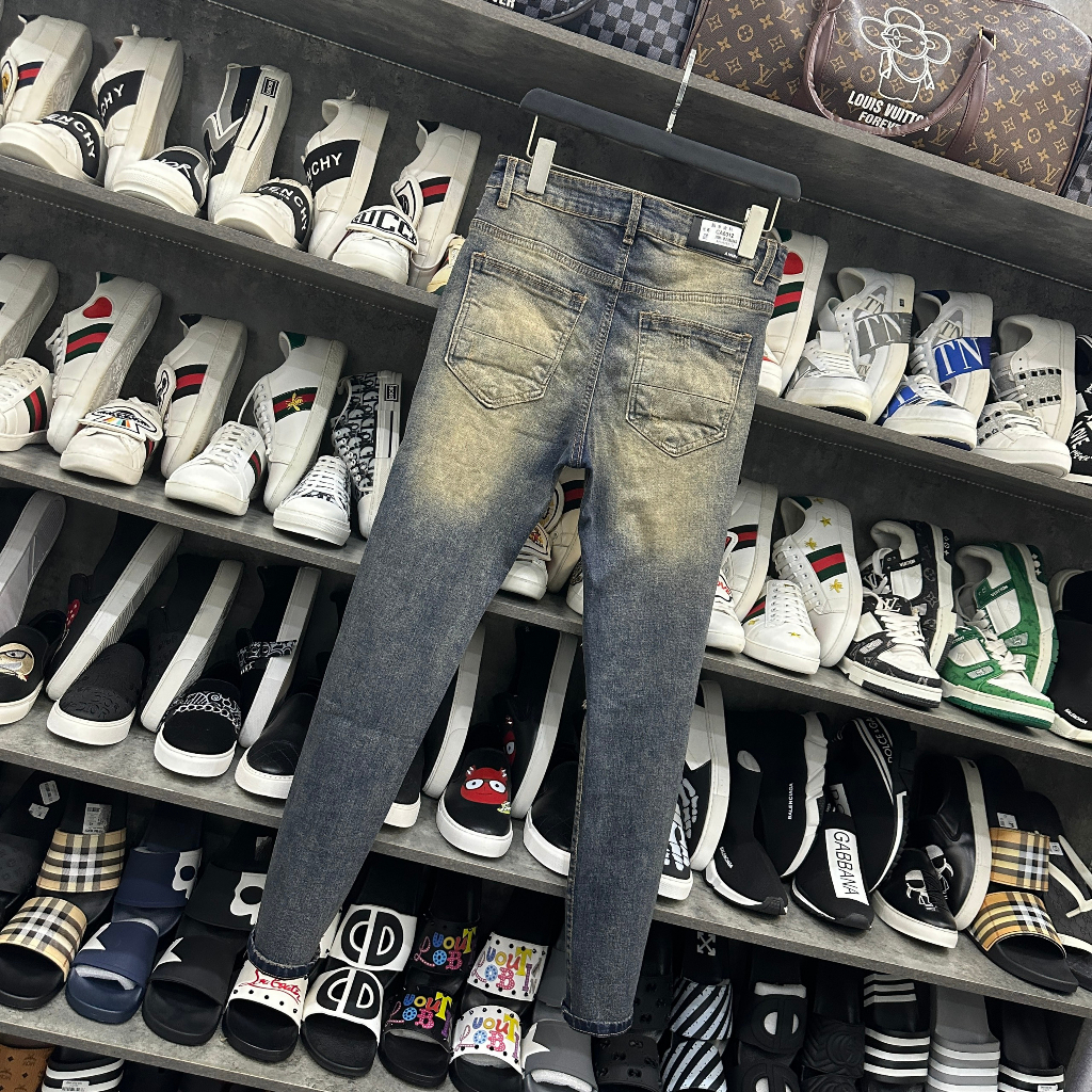 Quần Jean Nam AMIRI Đính Đá 4 Khuy Xanh Rêu Phối Loang Vàng, Quần bò nam đính đá bản rách xước  Hottrend 2023