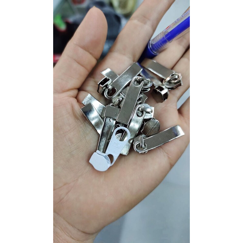 Củ khoá kéo răng 5,3